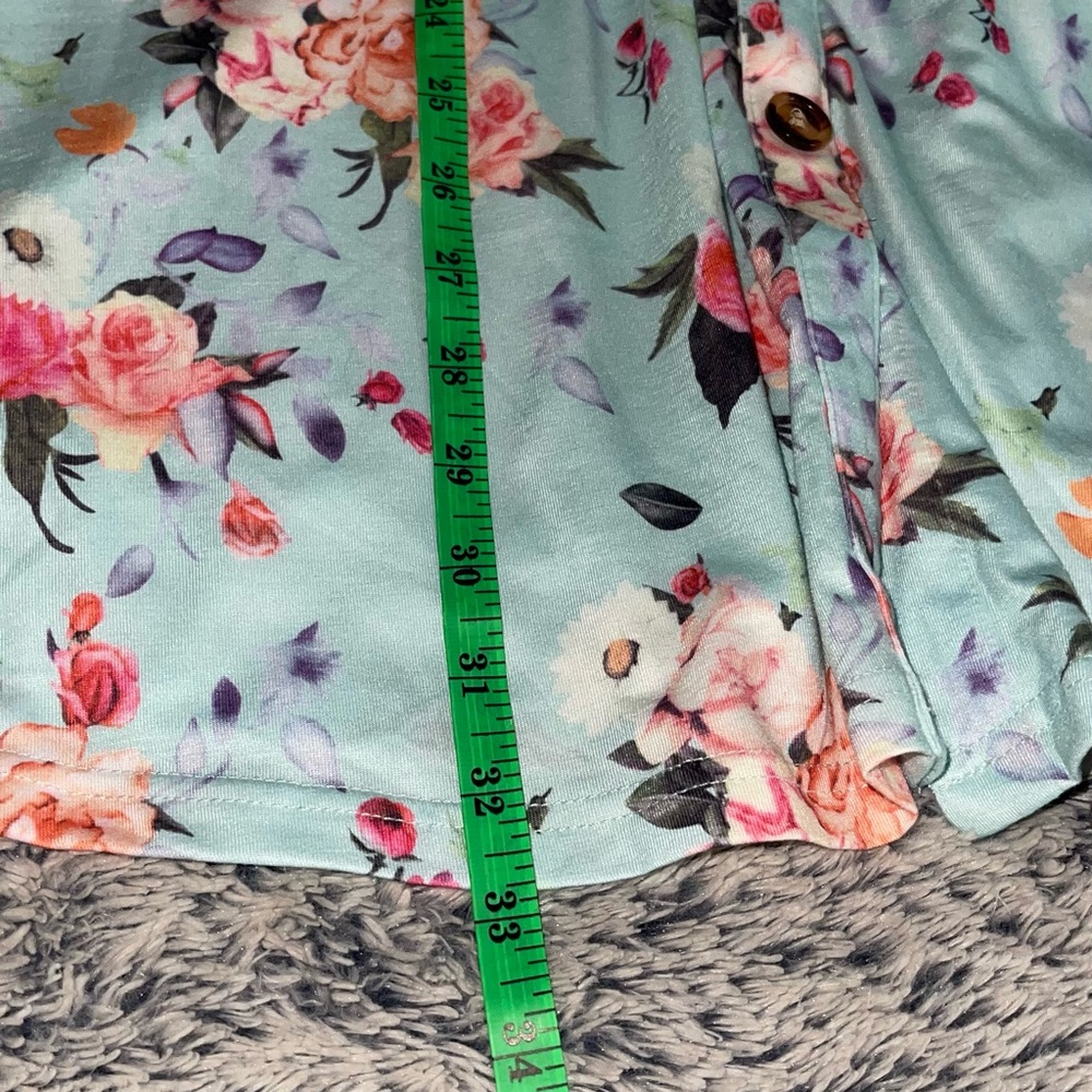 NWOT- Beautiful Floral Sundress in Size Small. Brand New! - Picture 16 of 16